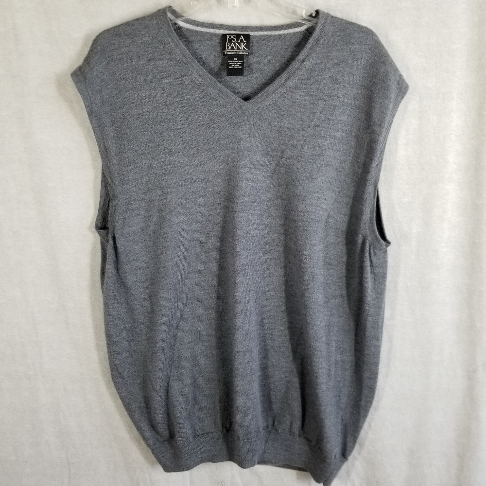 Jos A Banks Travellers Collection Vest XL Gray Merino Wool V Neck Pullover Knit